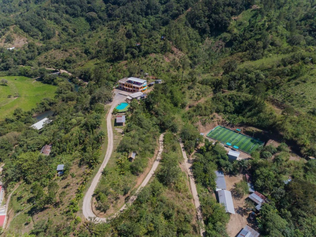 El Mirador De Tansu Hotell Lanquín Exteriör bild