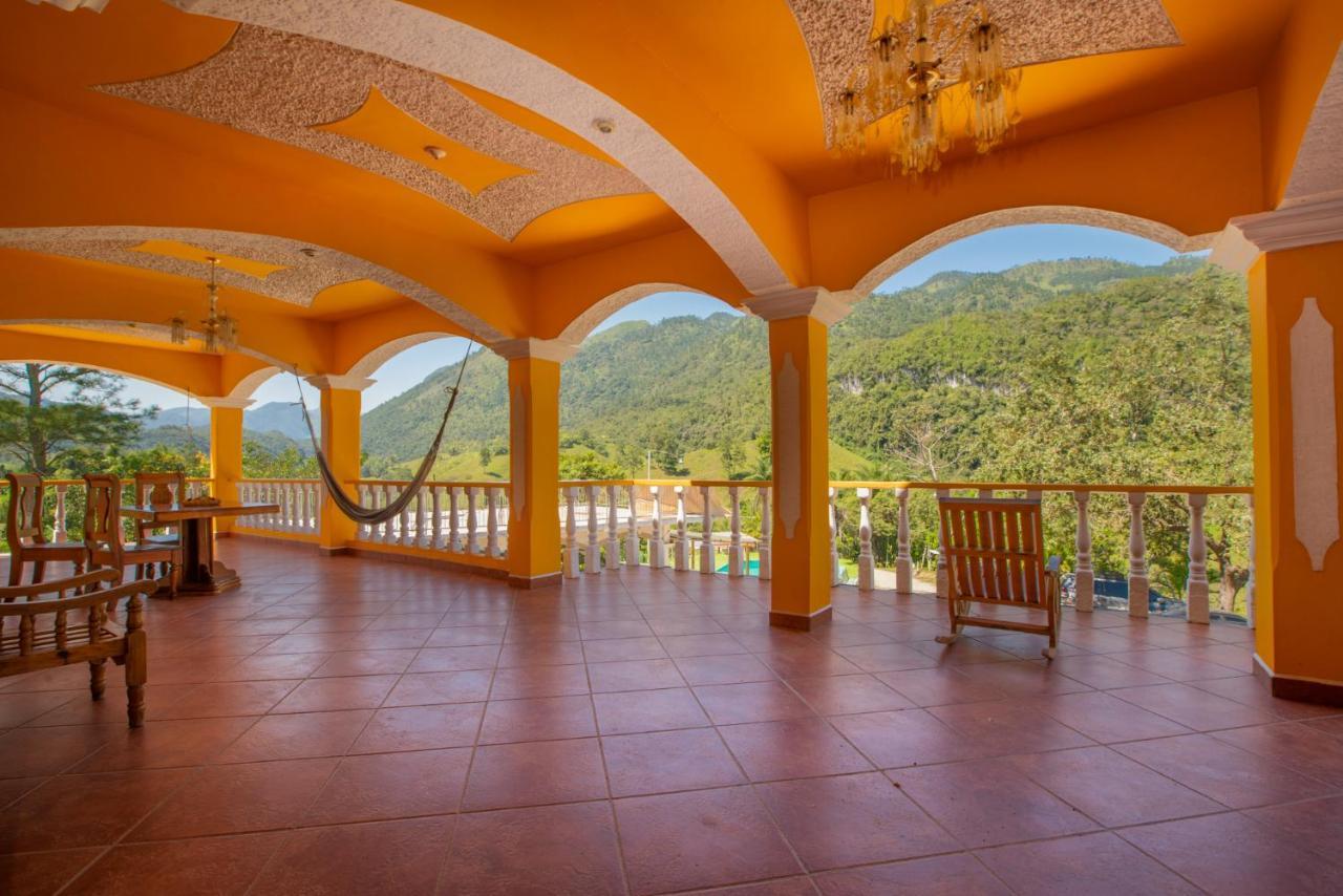 El Mirador De Tansu Hotell Lanquín Exteriör bild