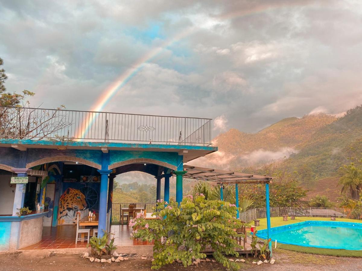 El Mirador De Tansu Hotell Lanquín Exteriör bild